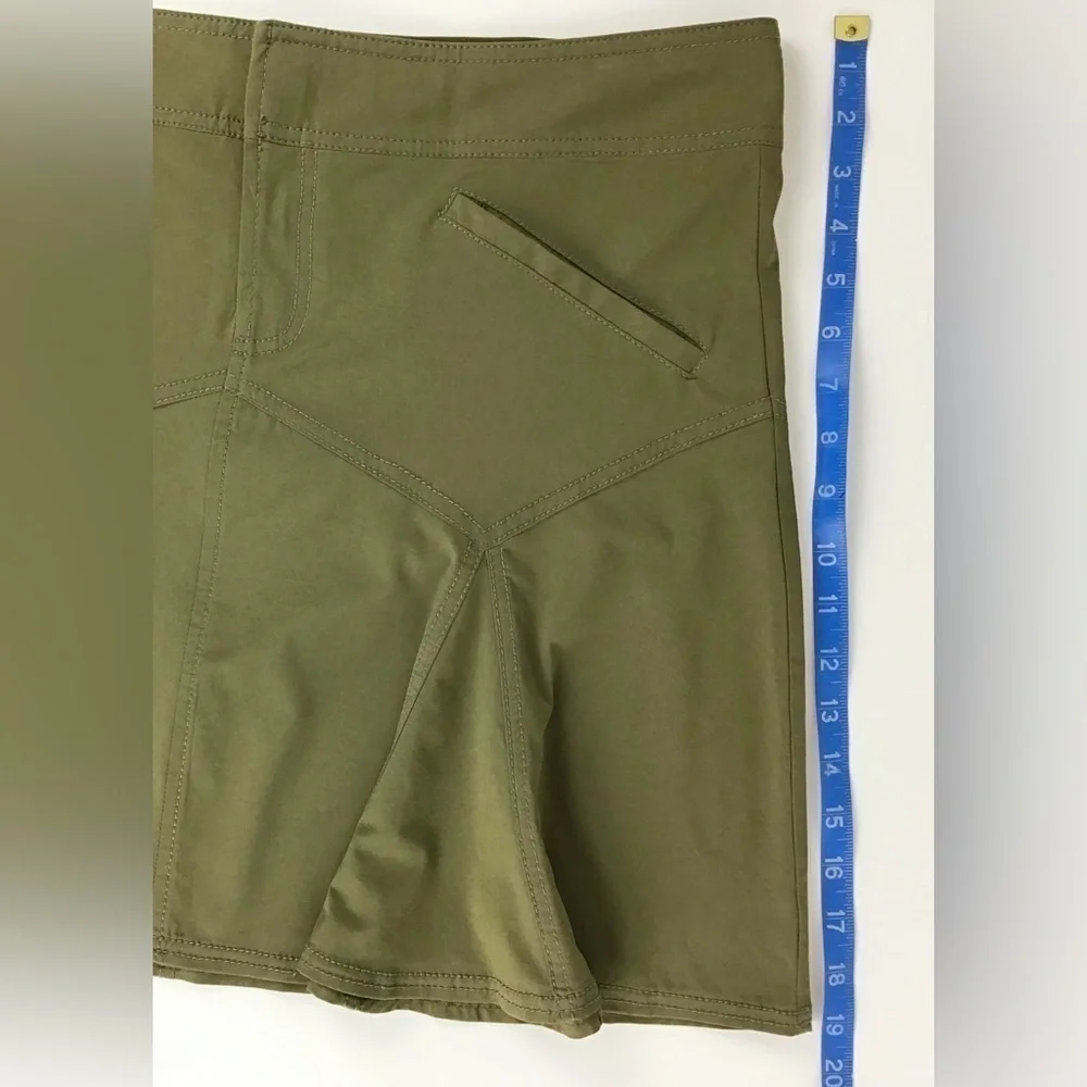 Athleta Olive Green Hiking Travel Skirt | 14